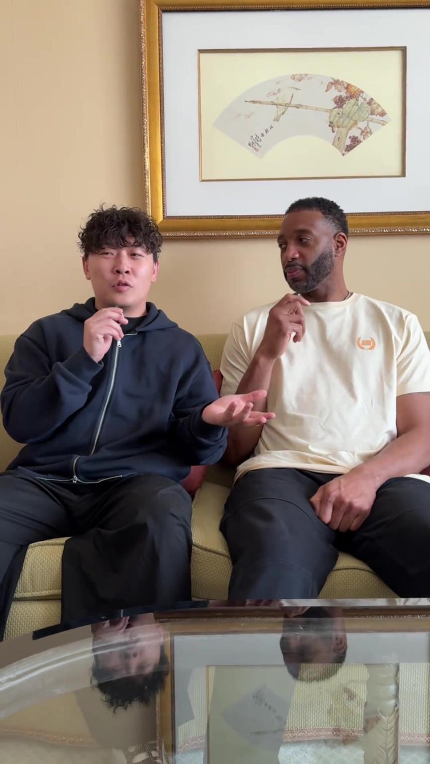 小伙子你真勇啊，在麥迪面前“那個，那個”的