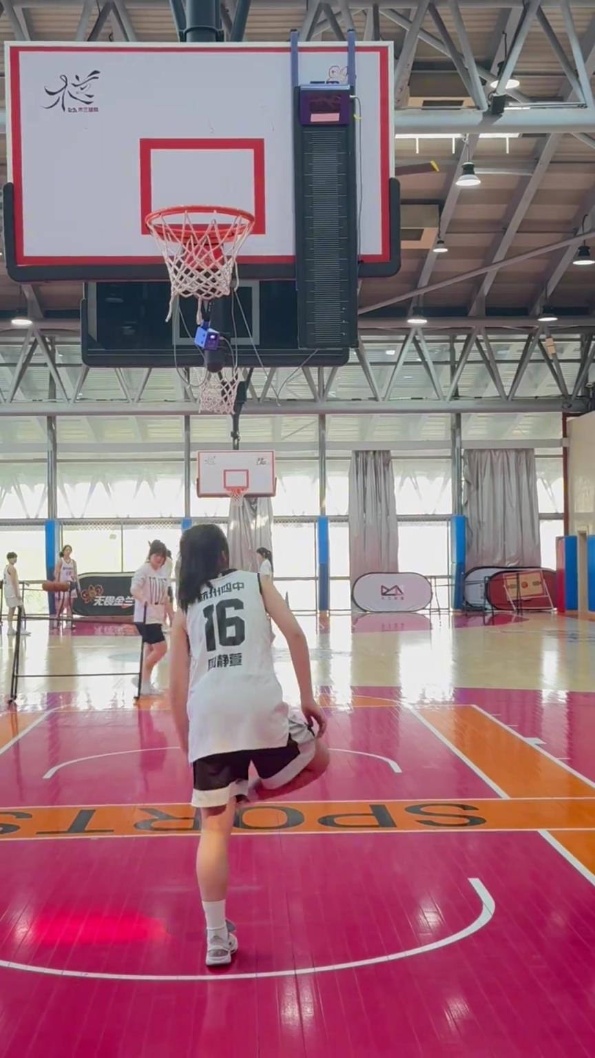 所以，你能摸高多少？