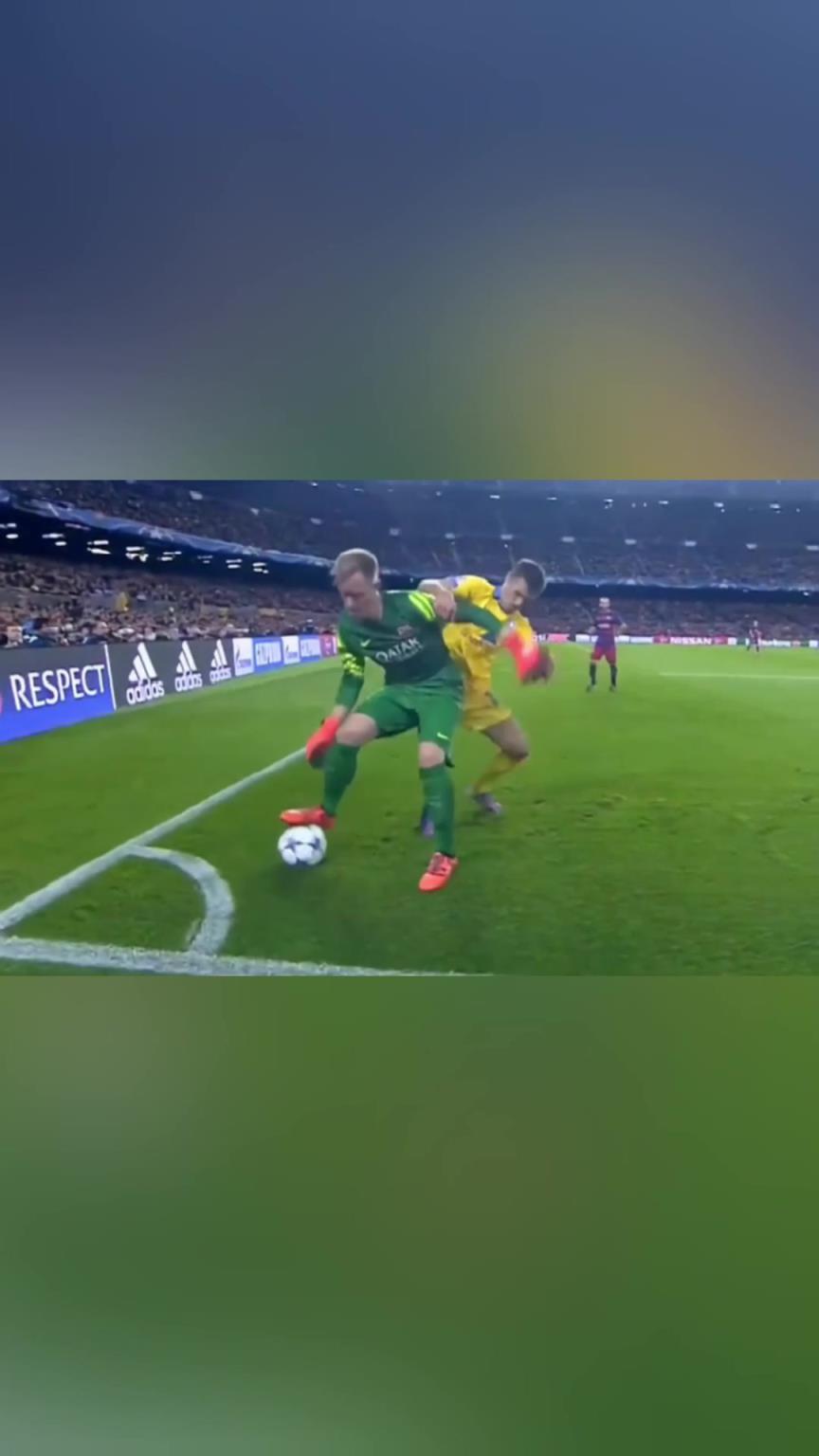 特爾施特根：老子的護(hù)球像亨利！誰來了也不好使！